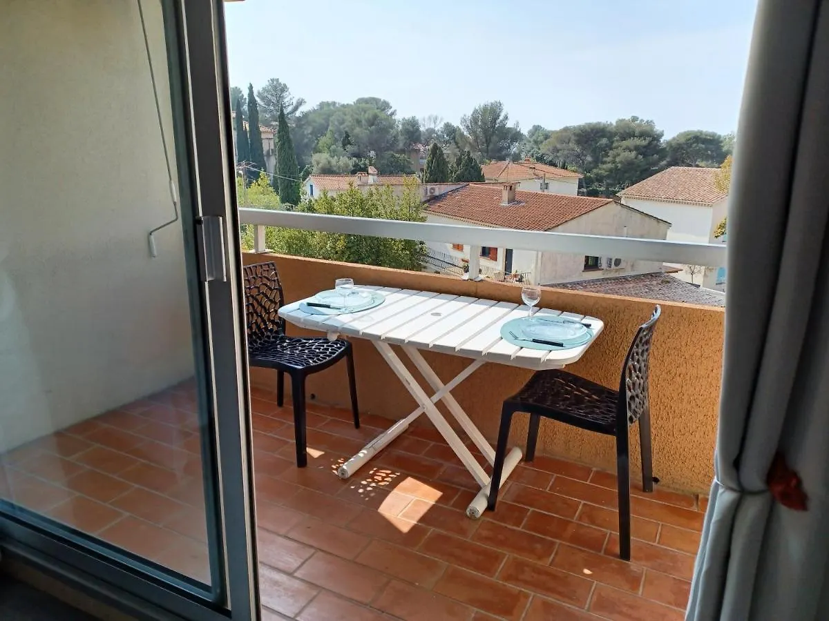 Appart Cosy En Bord De Mer - Port Santia Lucia St Raphael Apartment Saint-Raphael  Saint-Raphael (Var)